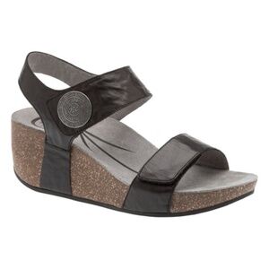 NWT - ABEO Una - Leather Sandals